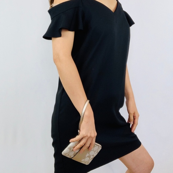 Coach Handbags - Coach Signature Logo Gold Wristlet